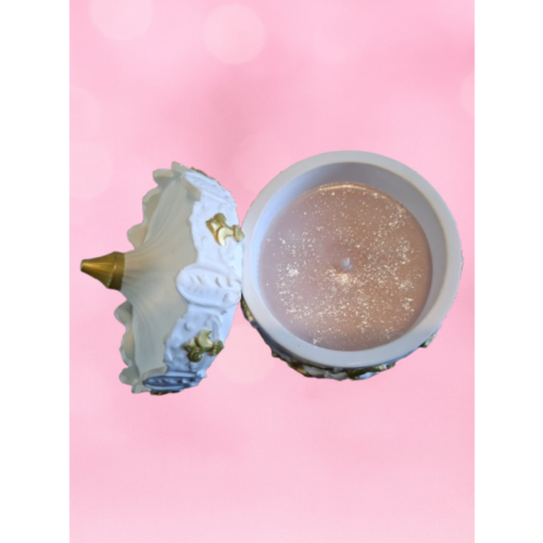 Bougie Carouselle ouverte avec cire scintillante – création artisanale du Nord Pas‑de‑Calais.